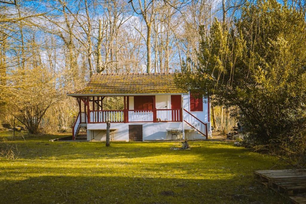 Le Chalet Du Bout Du Monde, En Bord De Riviere ! Grez-sur-Loing Exterior foto
